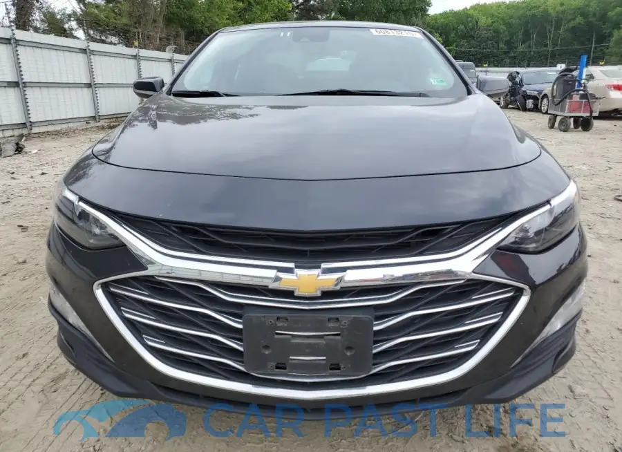 1G1ZD5ST8PF136327# 5