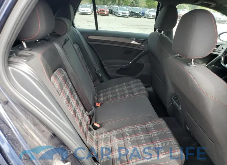 3VW547AU8JM260940# 10