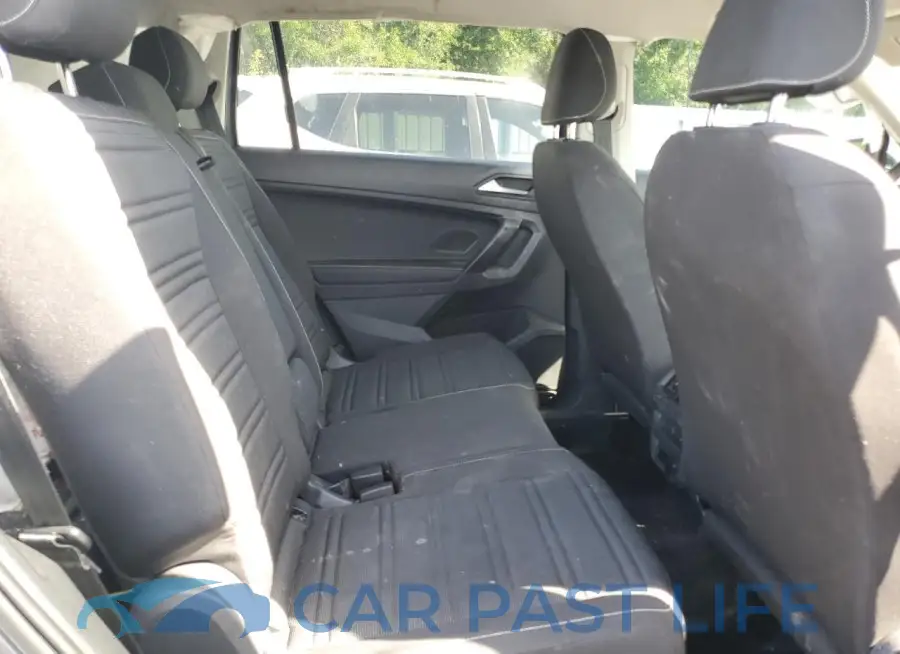 3VVRB7AX8RM069620# 11