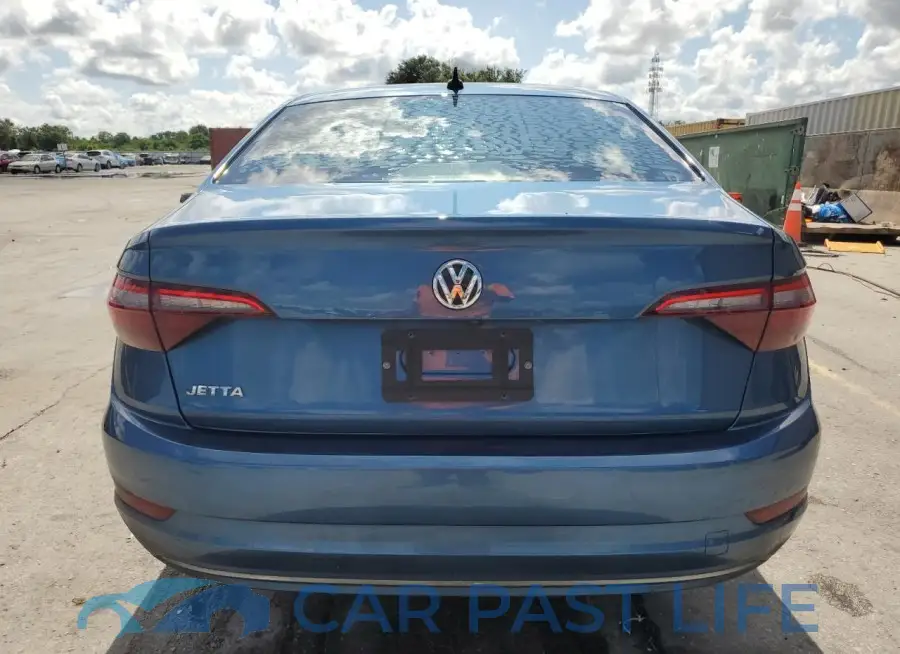 3VWCB7BU1LM030977# 6