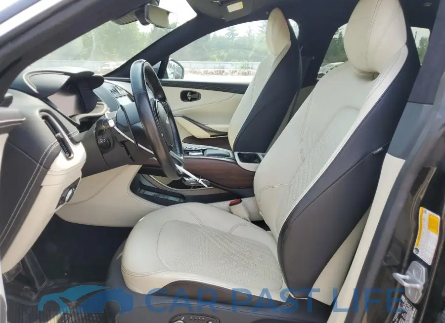 SD7VUJAWXNTV04208# 7