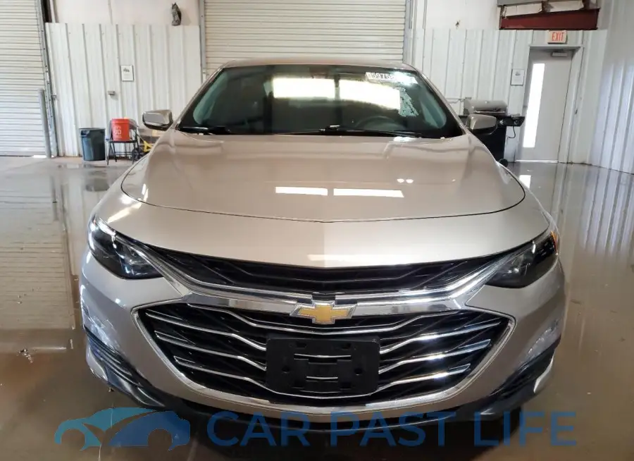 1G1ZD5ST6NF137487# 5