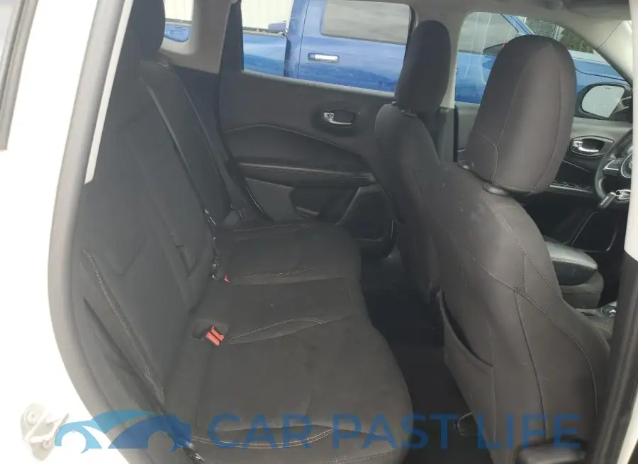 3C4NJDAB4JT440852# 11