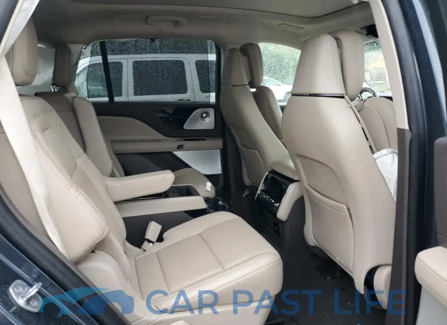 5LM5J7XC5MGL17046# 11