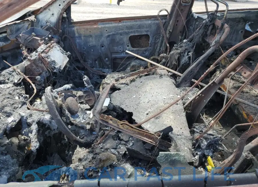 JTMWFREV0HD106132# 7