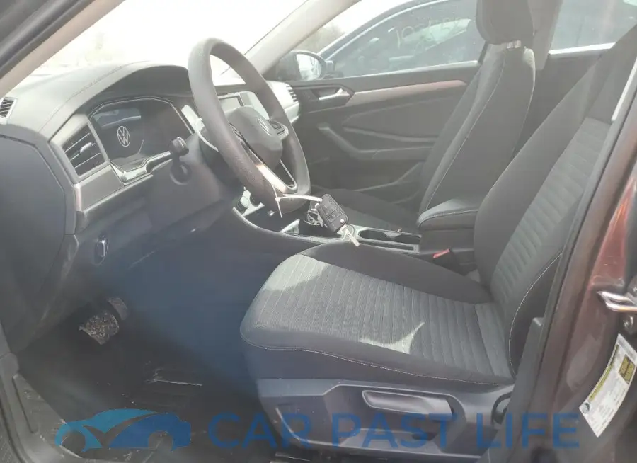 3VW5M7BU1PM050882# 7
