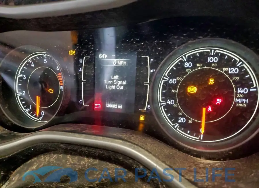 1C4PJLCB5HW508872# 9