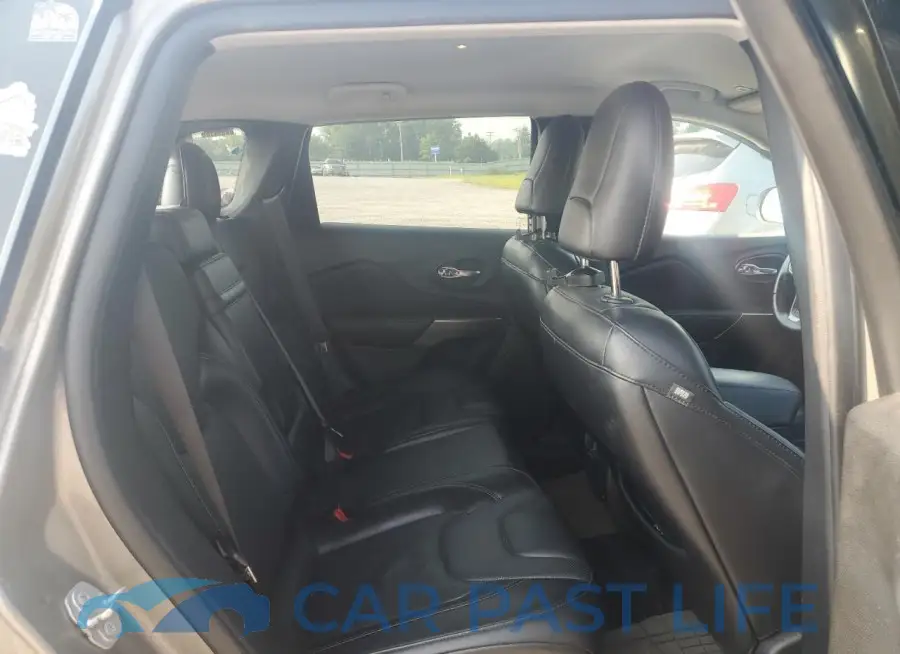 1C4PJMDX1KD270733# 11