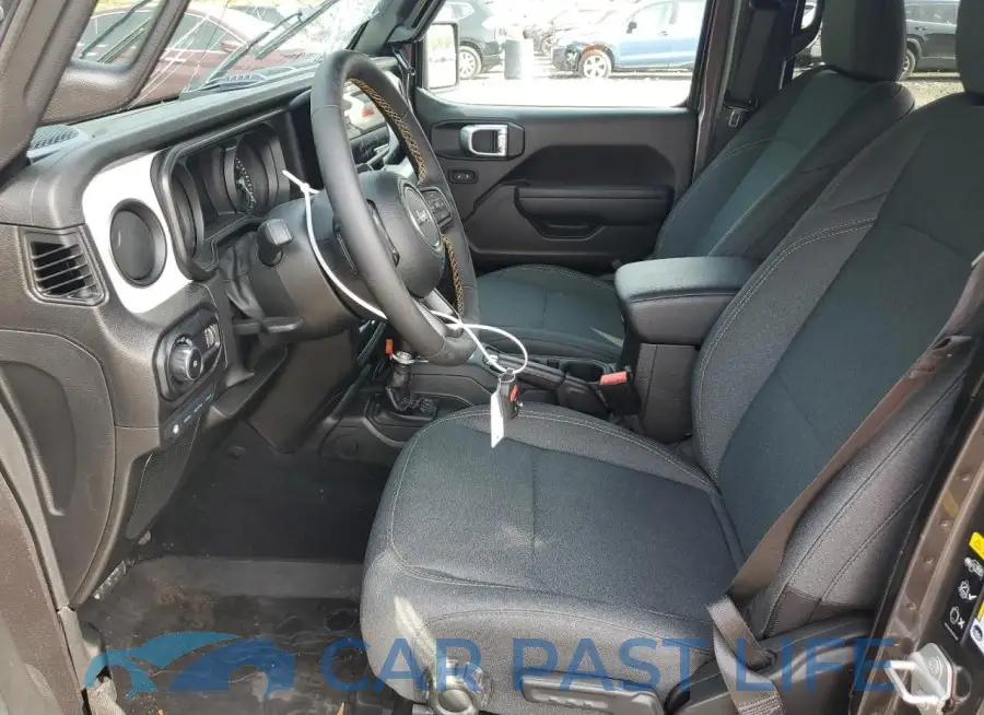 1C4RJXN62RW310249# 7