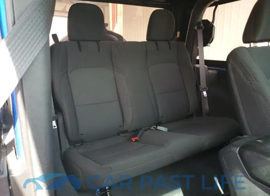 1C4HJXAGXNW271320# 11
