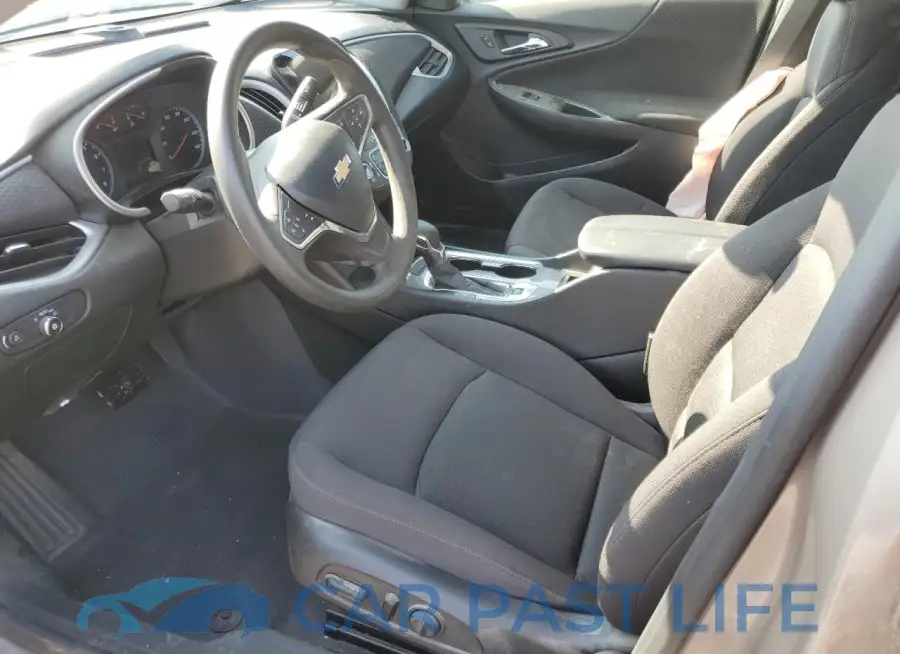1G1ZD5ST4PF247392# 7