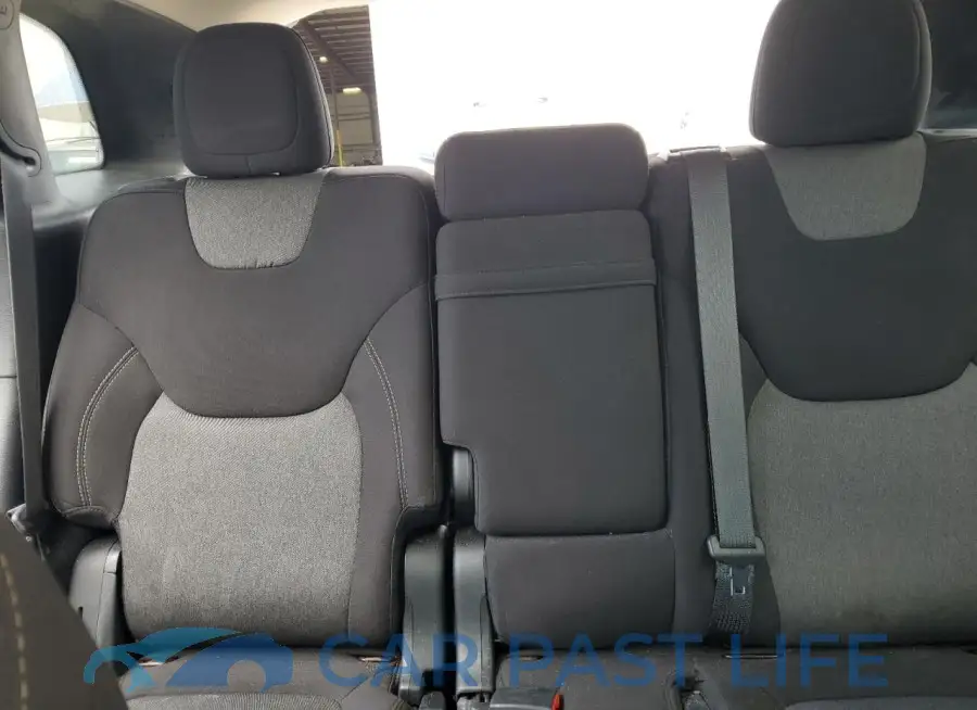 1C4PJLCB8JD533525# 10