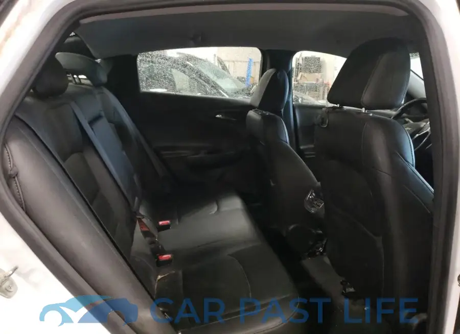 1G1ZD5ST2KF215212# 10
