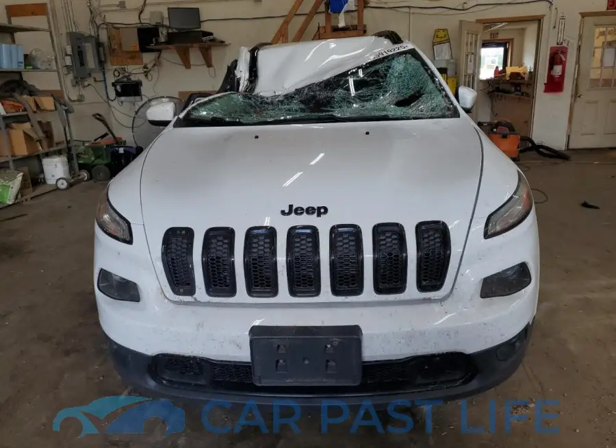 1C4PJMCS8GW218646# 5