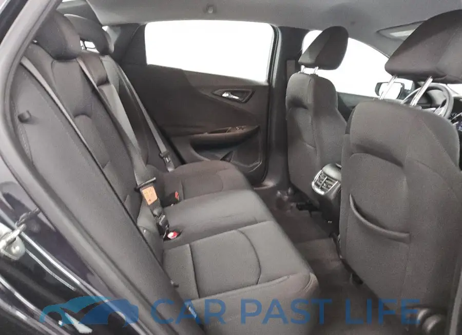 1G1ZD5ST4PF236909# 10