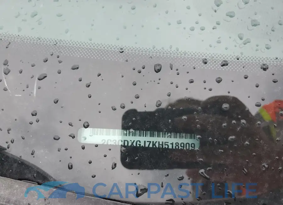 2C3CDXGJ7KH518909# 13