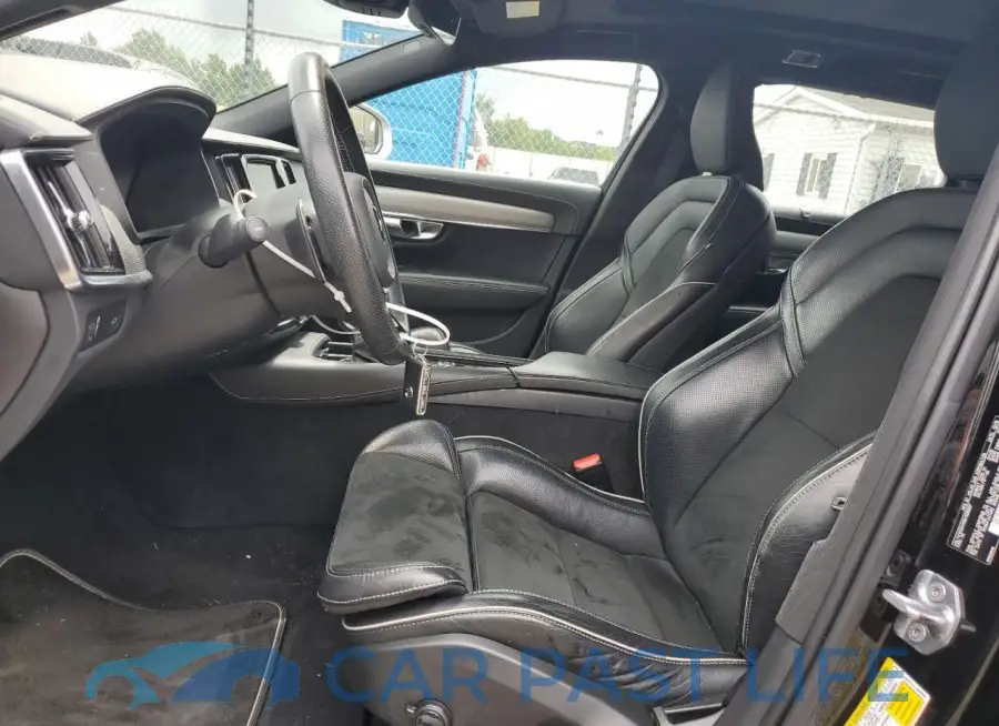 YV1A22VM9K1095087# 7