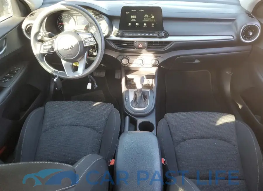 3KPF24AD3ME316681# 8