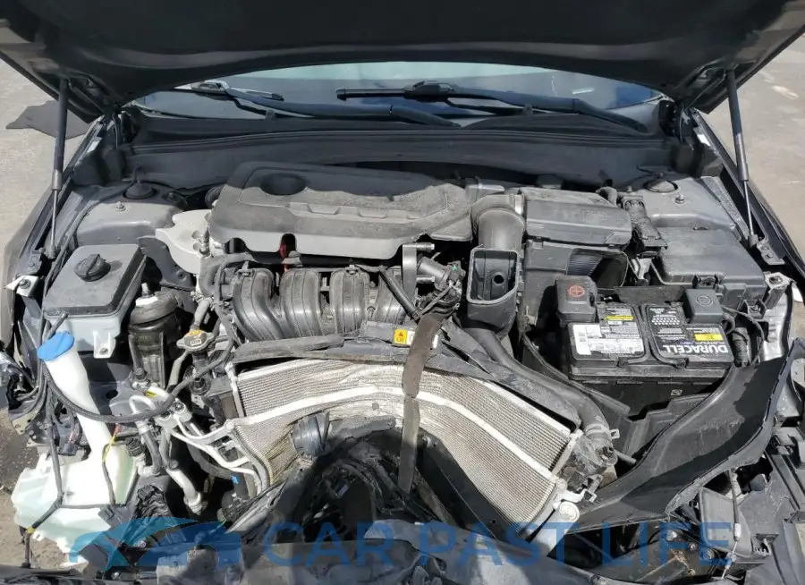 5XXGT4L37KG302048# 11