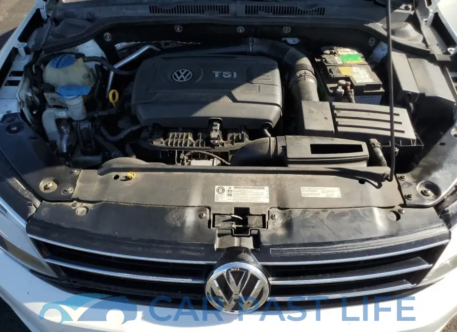 3VWD17AJ8GM336918# 11