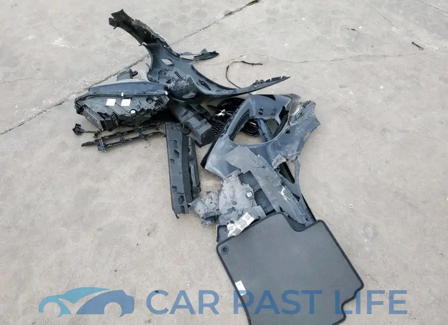 W1KUG6GB7LA531367# 12