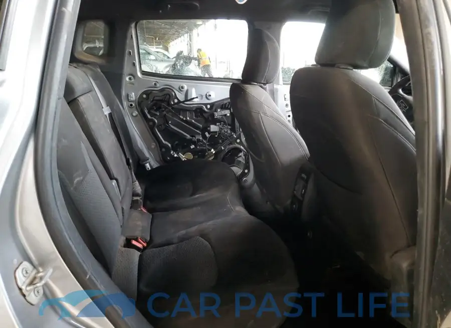3C4NJDANXPT557094# 11