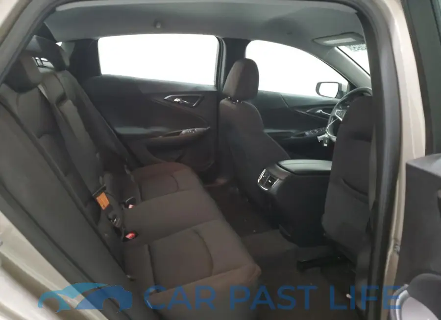1G1ZD5ST1RF228222# 10