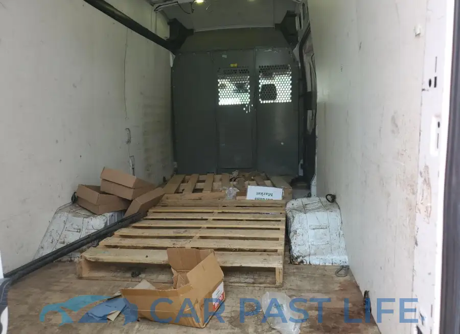 1FTWS4XV3GKA81930# 11