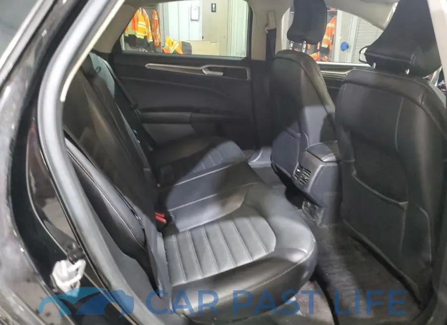 3FA6P0PU7HR175457# 10