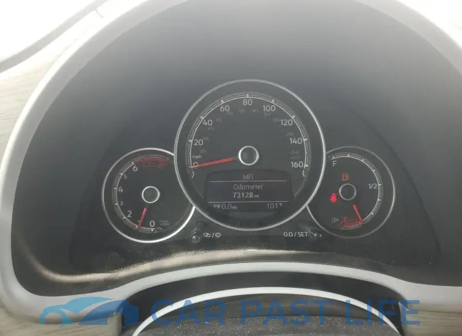 3VW5DAAT8JM503215# 9