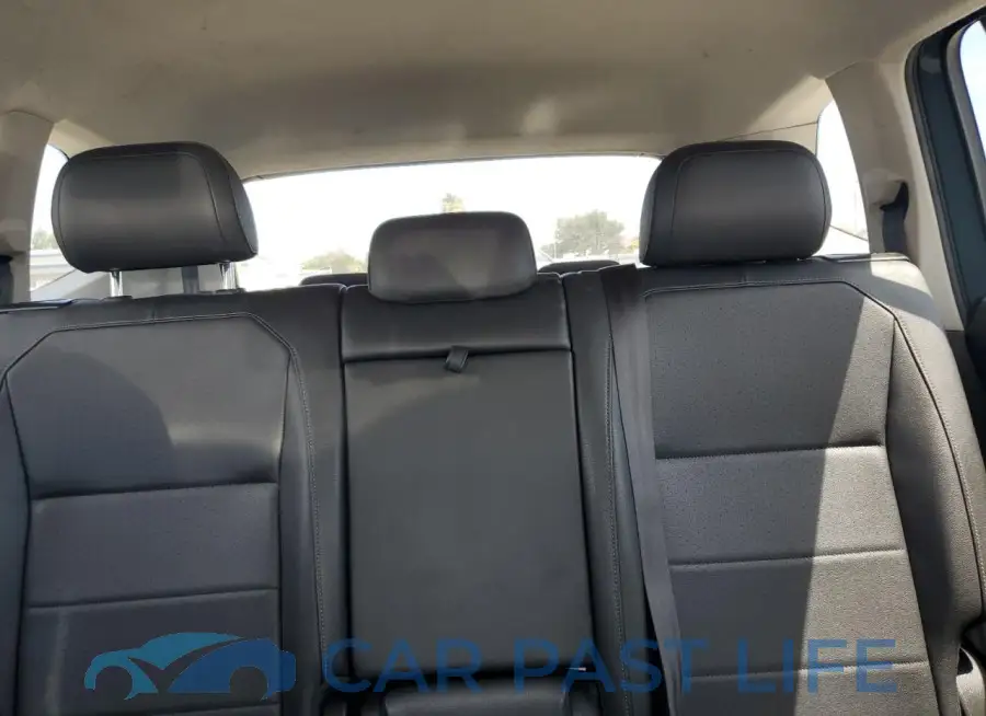 3VV3B7AX2LM113432# 10