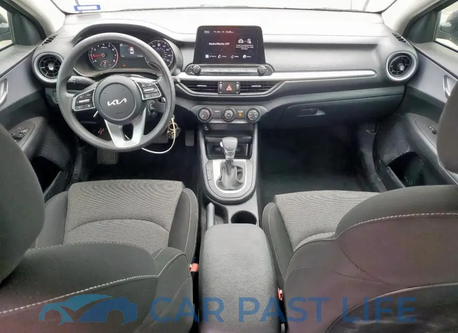 3KPF24AD6RE823324# 8