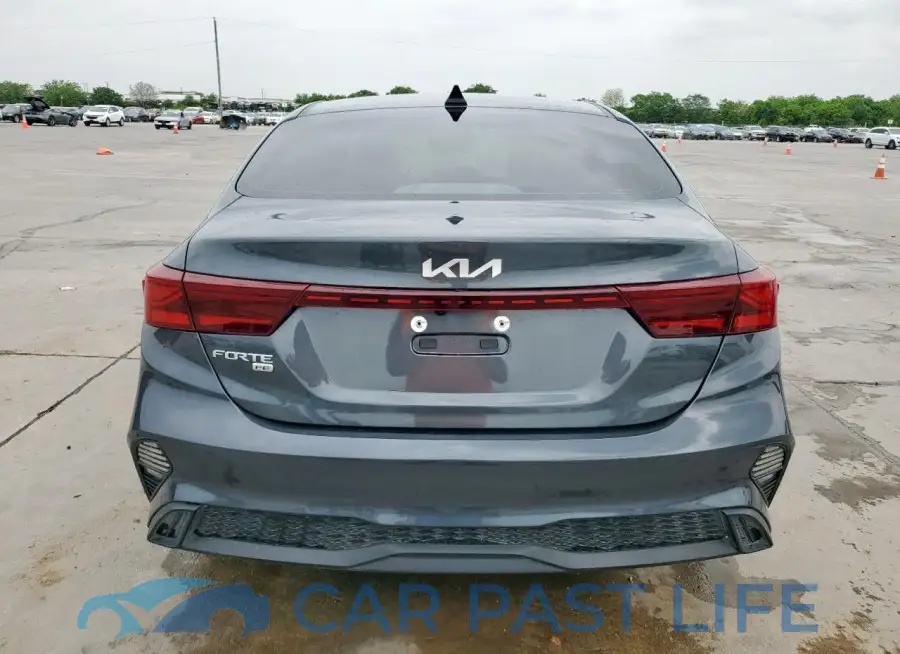3KPF24AD6RE823324# 6