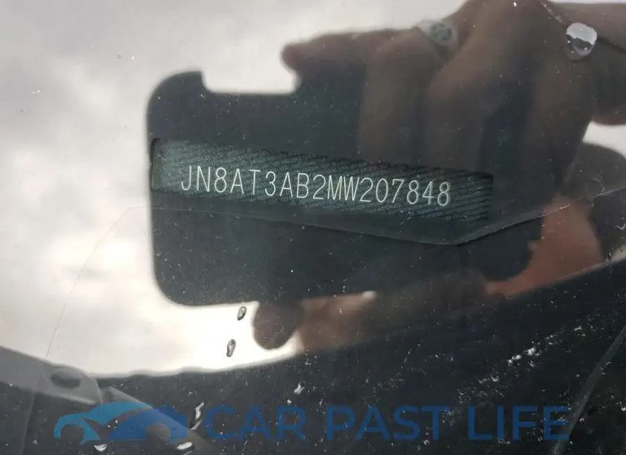 JN8AT3AB2MW207848# 13