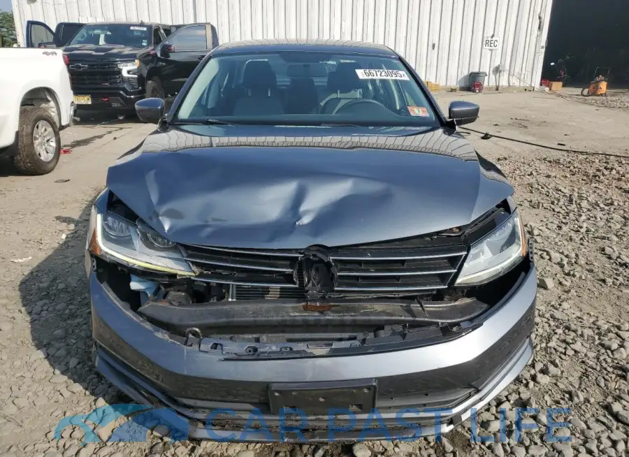 3VW2B7AJ3HM405892# 5