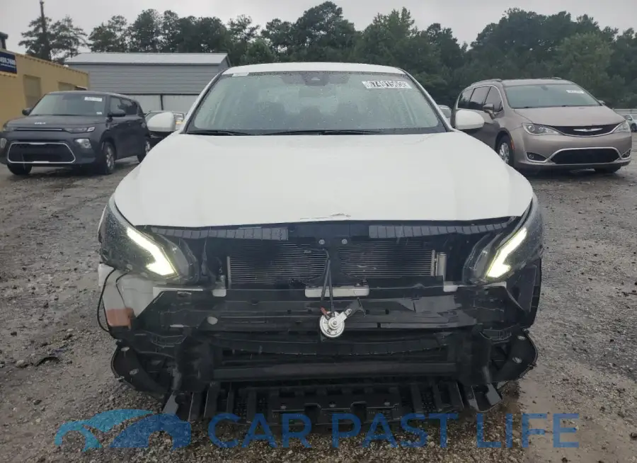 1N4BL4BV5PN360206# 5