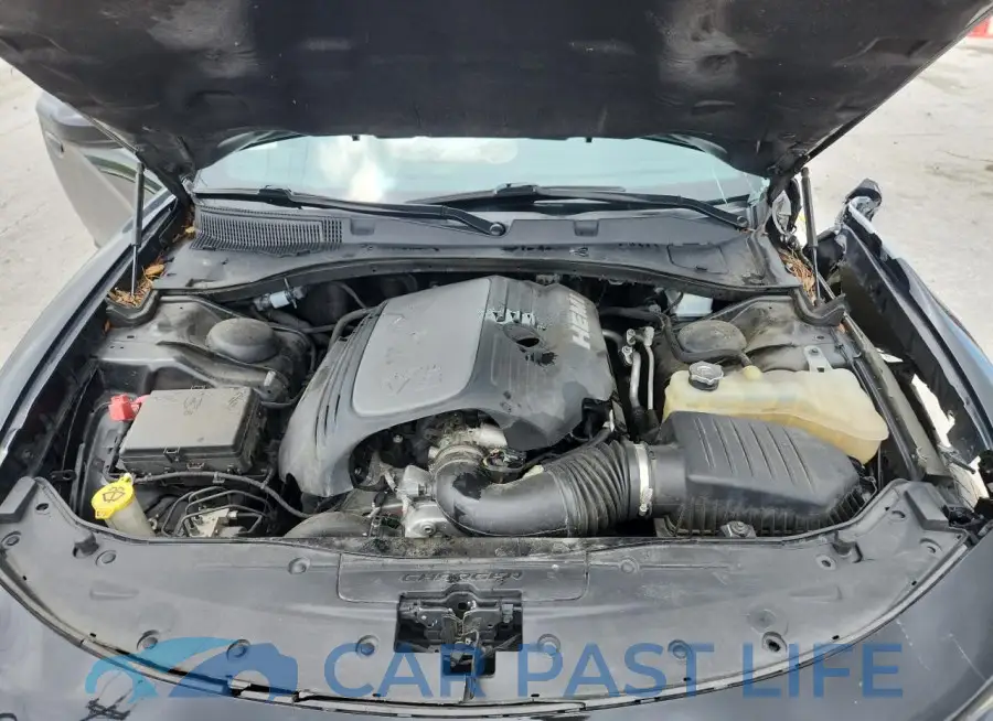 2C3CDXCT8MH584136# 11