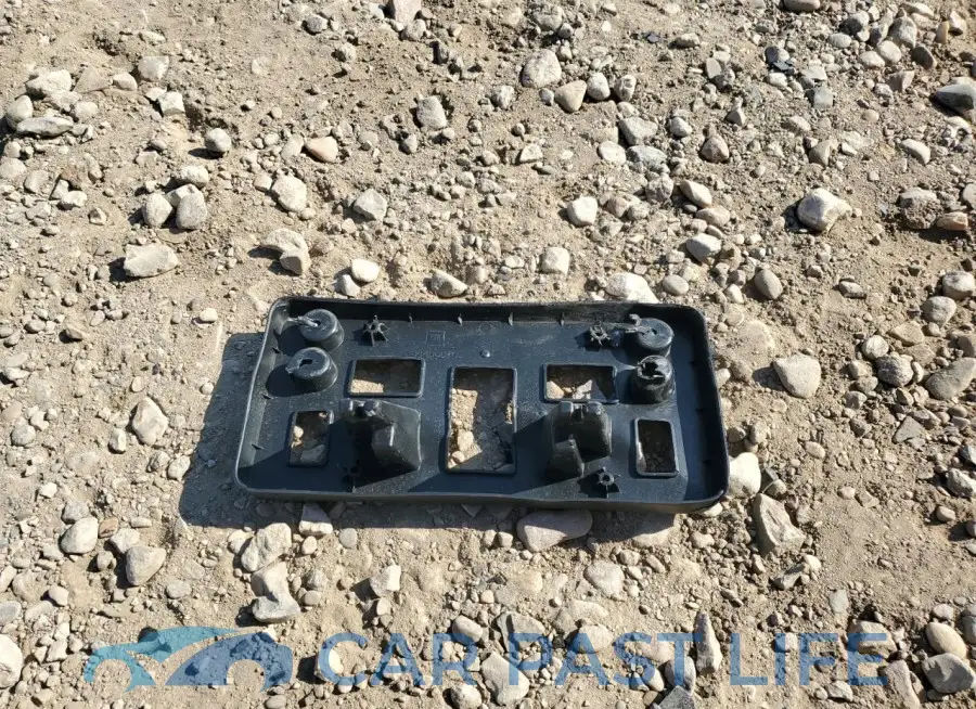 3GKALXEG8PL248489# 13