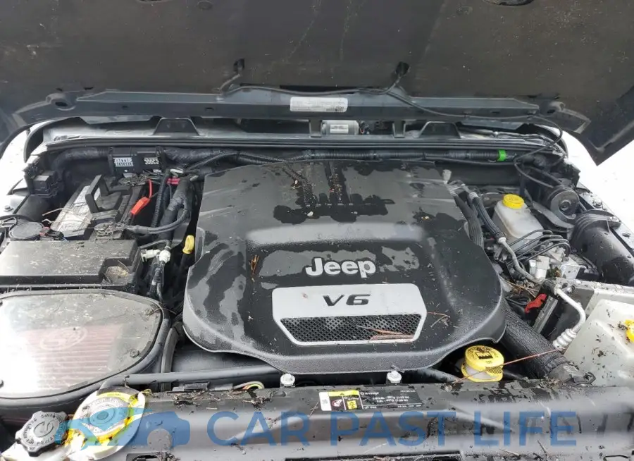 1C4BJWFG2JL886139# 12