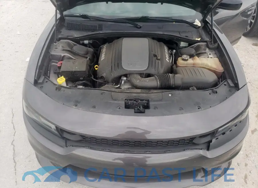 2C3CDXCT2HH581318# 11