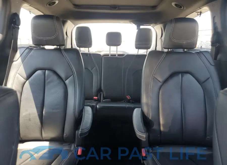 2C4RC1EG5JR236323# 10