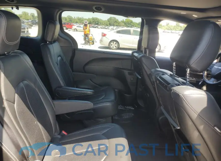2C4RC1EG5JR236323# 11