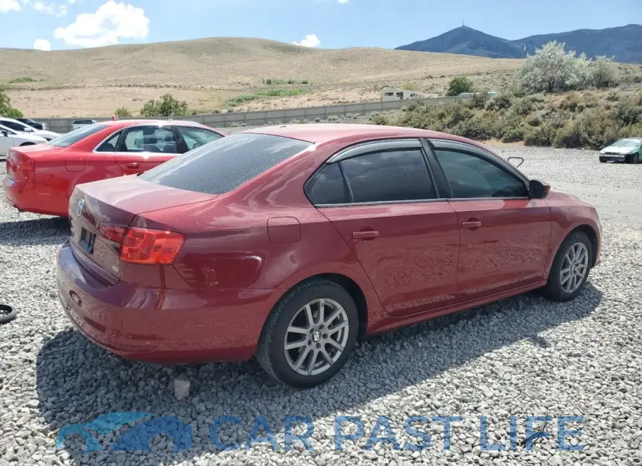 3VW2B7AJ0JM220589# 3