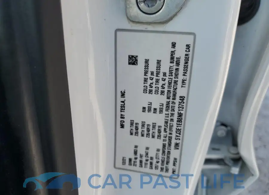 5YJ3E1EB8NF137548# 12
