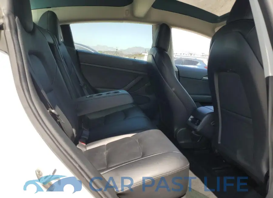 5YJ3E1EB8NF137548# 10