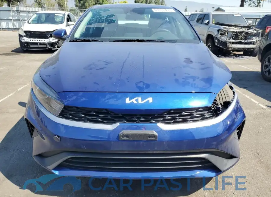 3KPF24AD4PE578875# 5