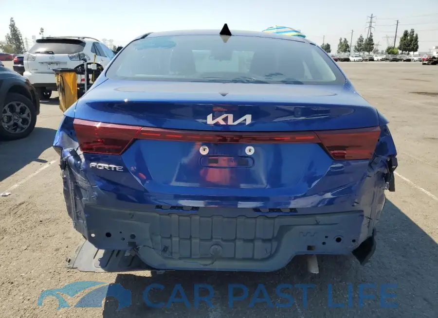3KPF24AD4PE578875# 6