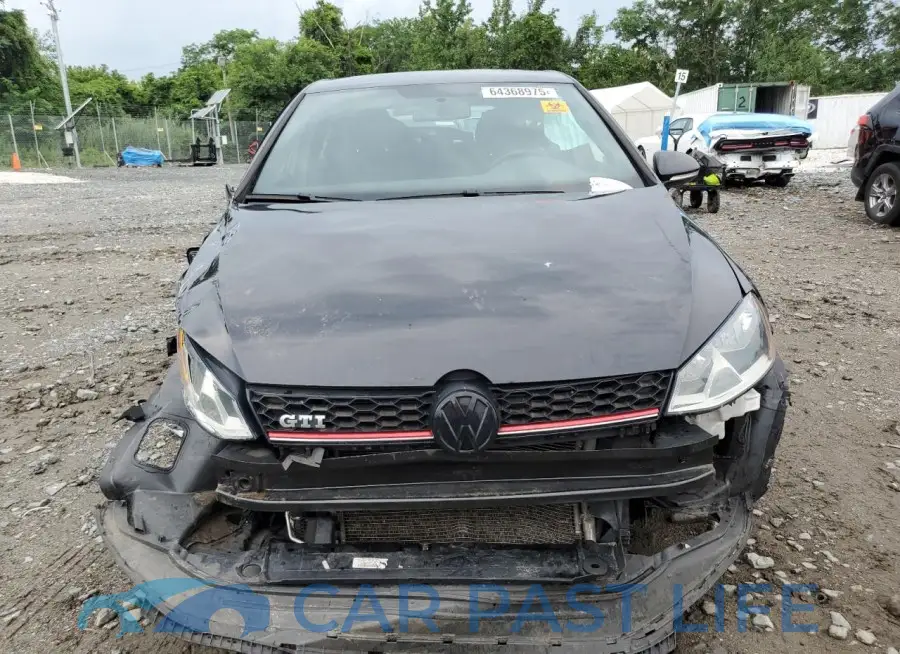 3VW4T7AU8GM015868# 5