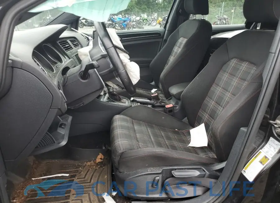 3VW4T7AU8GM015868# 7
