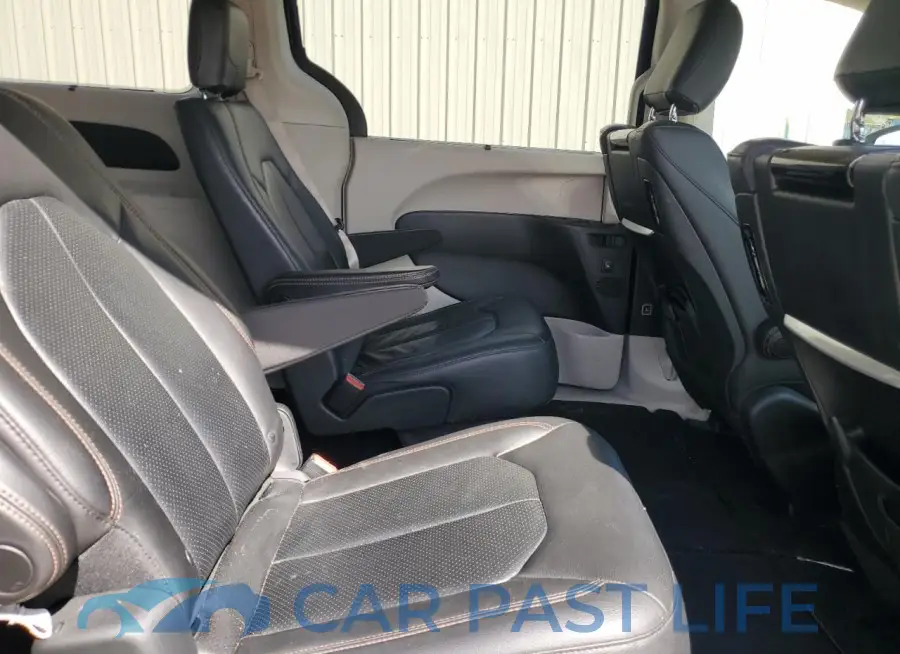 2C4RC1EG2JR353065# 11